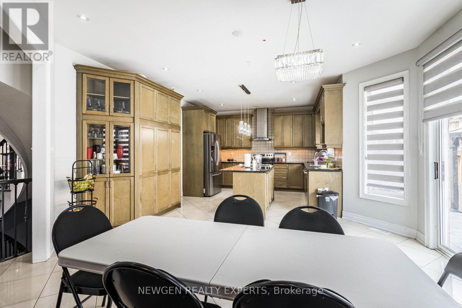 30 Rampart Drive, Brampton, Ontario L6P 2Z1 - Photo 16 - W12987562