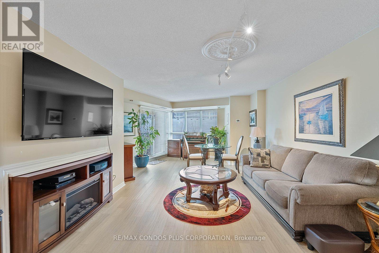 506 - 2111 Lake Shore Boulevard W, Toronto, Ontario  M8V 4B2 - Photo 11 - W12987572