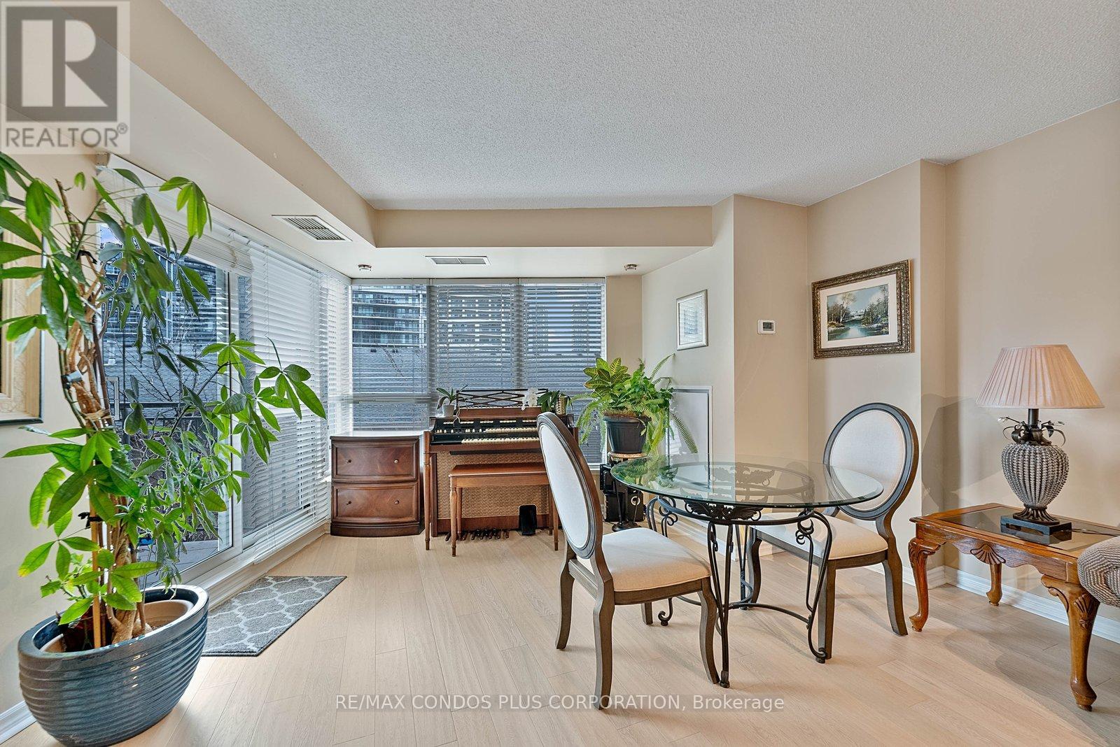 506 - 2111 Lake Shore Boulevard W, Toronto, Ontario  M8V 4B2 - Photo 15 - W12987572