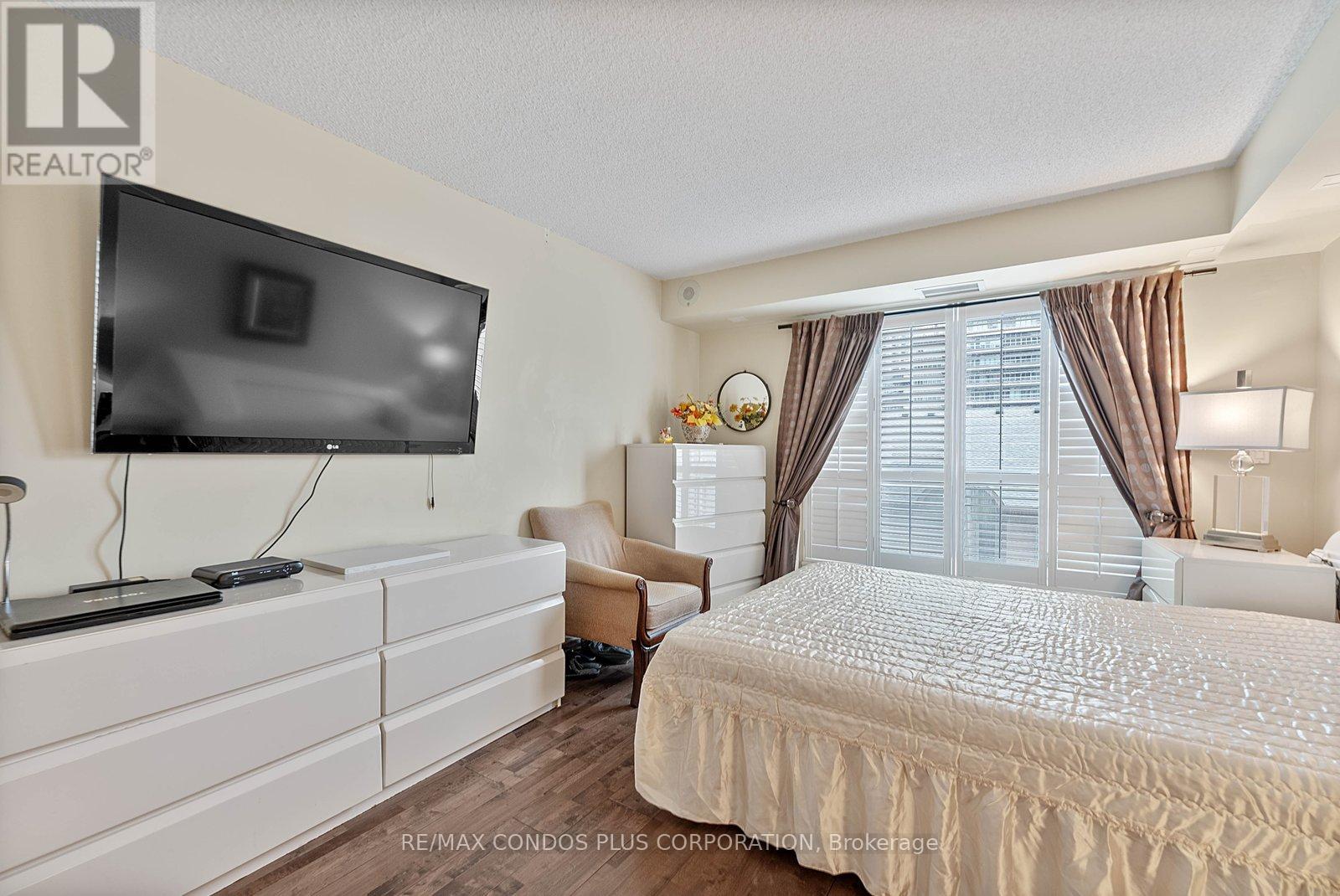 506 - 2111 Lake Shore Boulevard W, Toronto, Ontario  M8V 4B2 - Photo 18 - W12987572