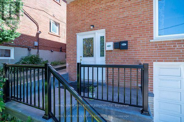 Lower - 177 Gooch Avenue, Toronto, Ontario  M6L 4L9 - Photo 2 - W12987586