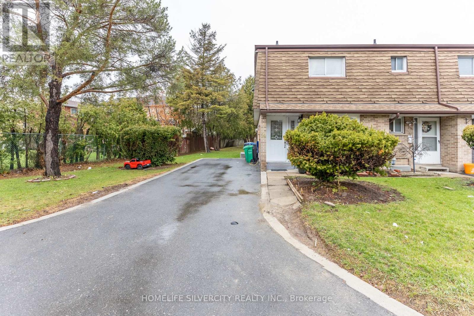 24 - 3860 Morning Star Drive, Mississauga, Ontario  L4T 1Y9 - Photo 2 - W12987594