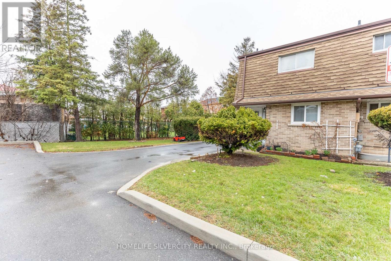 24 - 3860 Morning Star Drive, Mississauga, Ontario  L4T 1Y9 - Photo 3 - W12987594