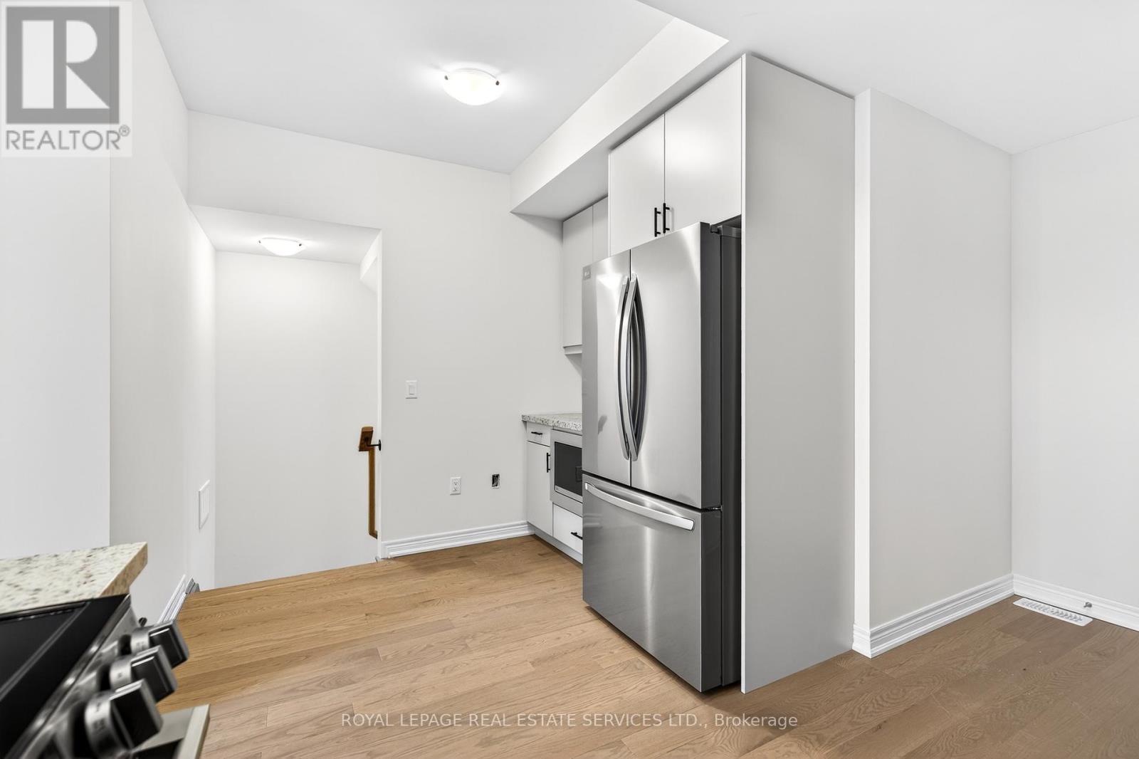 Unit 2 - 3201 Sixth Line, Oakville, Ontario  L6H 0V8 - Photo 10 - W12987598