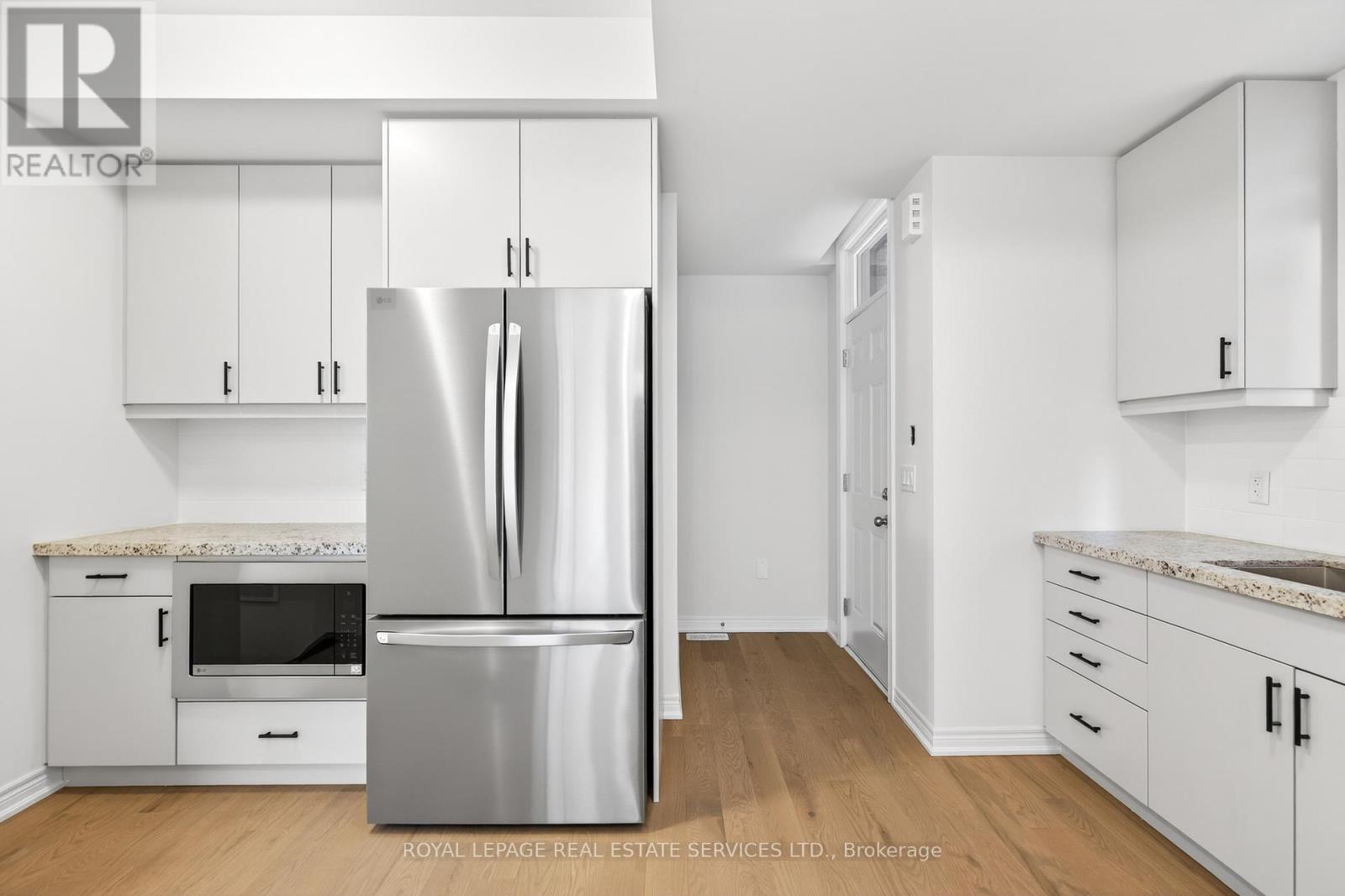 Unit 2 - 3201 Sixth Line, Oakville, Ontario  L6H 0V8 - Photo 6 - W12987598