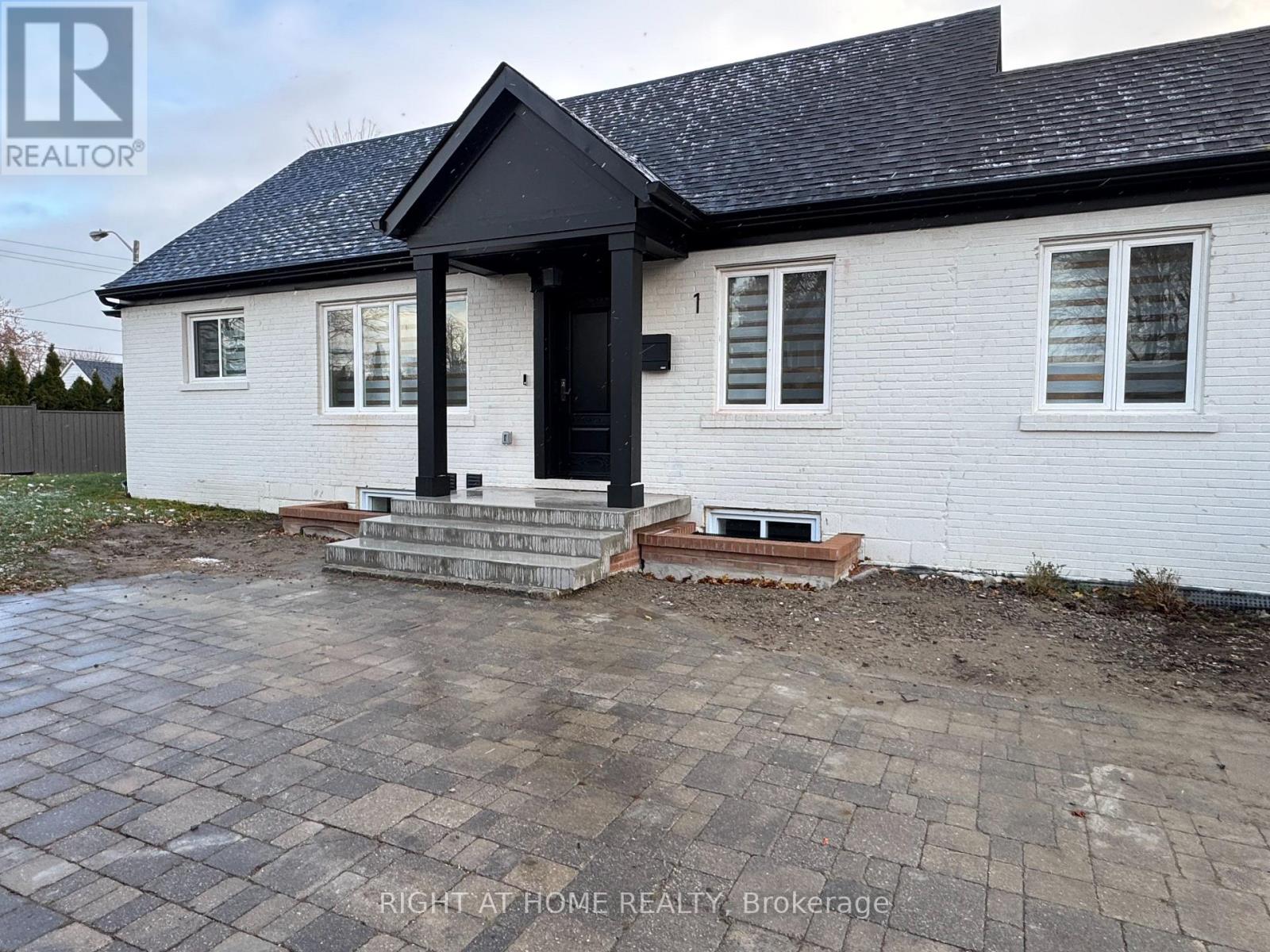 1 Random Street, Toronto, Ontario  M9B 2J3 - Photo 20 - W12987602