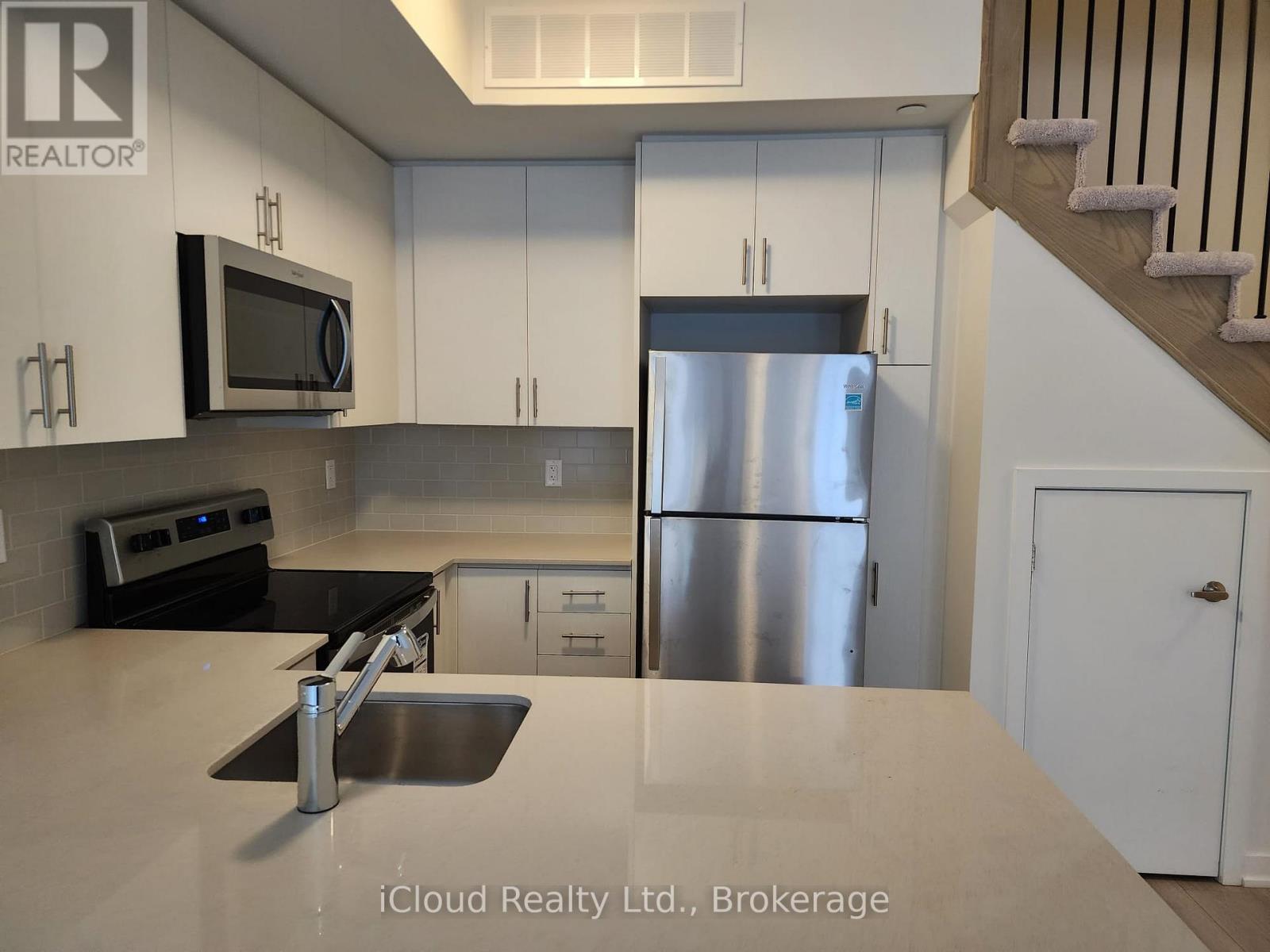 14 - 3415 Ridgeway Drive, Mississauga, Ontario  L5L 0B9 - Photo 6 - W12987604