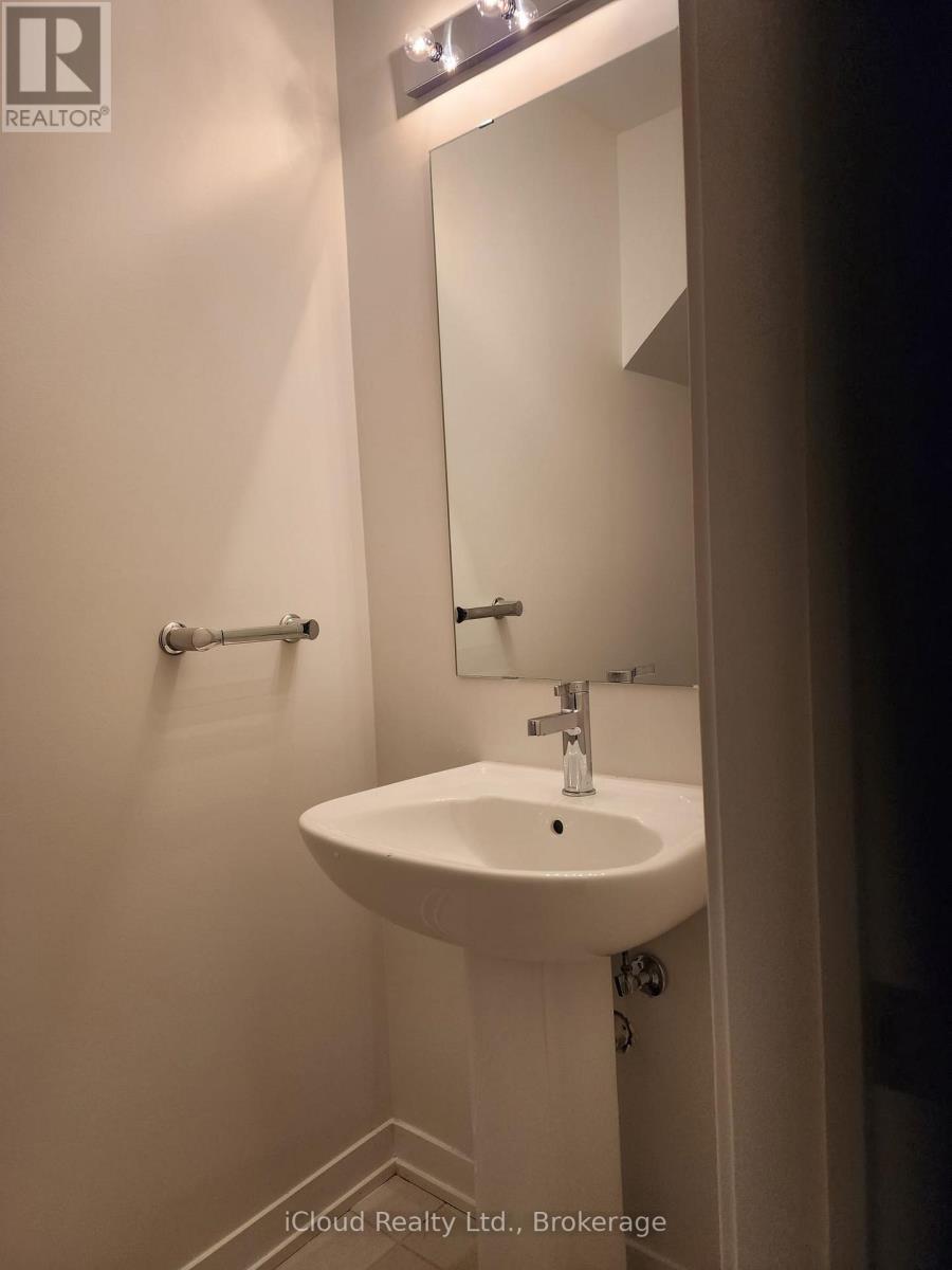 14 - 3415 Ridgeway Drive, Mississauga, Ontario  L5L 0B9 - Photo 8 - W12987604