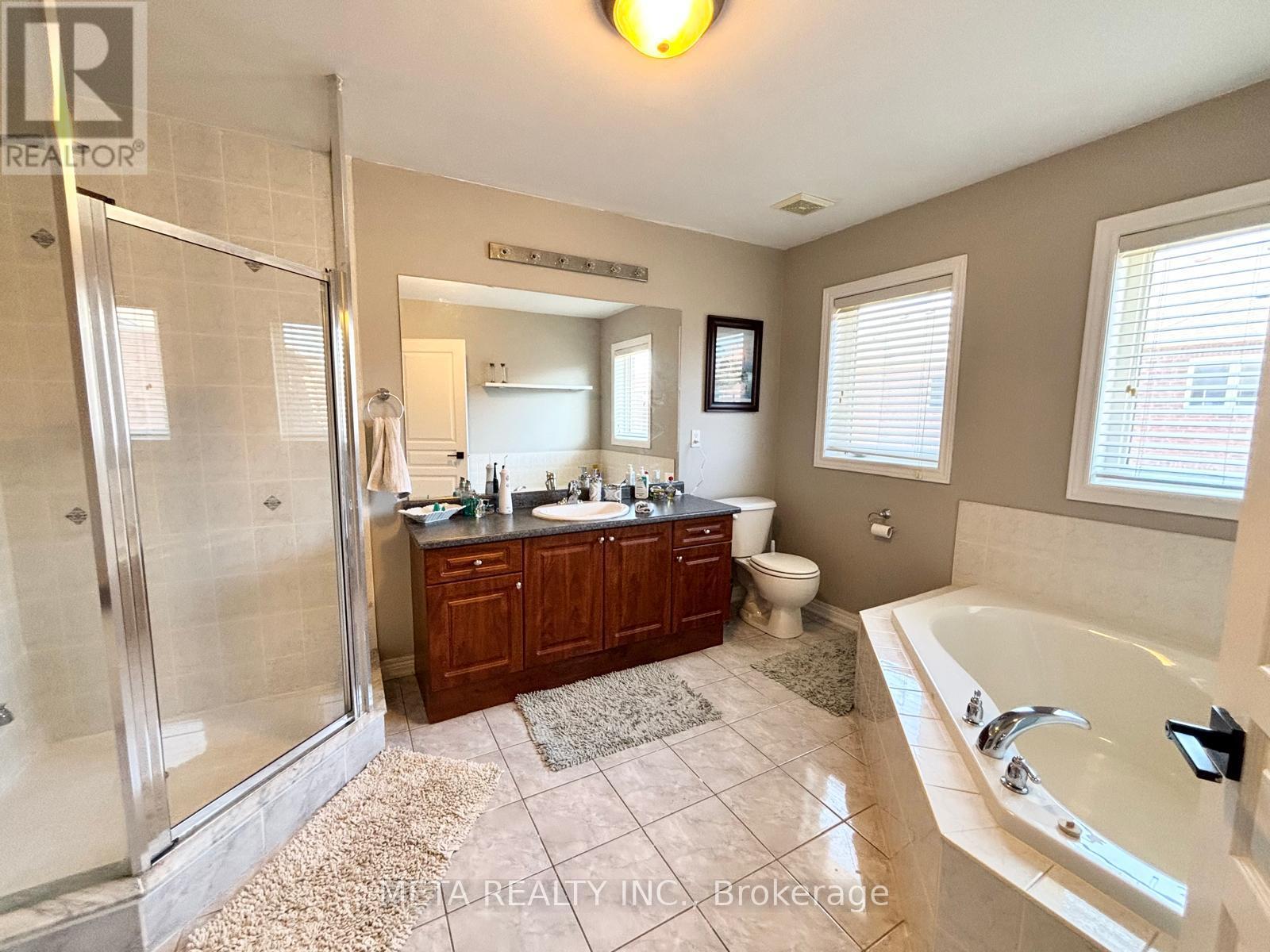 102 Begonia Crescent, Brampton, Ontario  L7A 0M7 - Photo 21 - W12987606