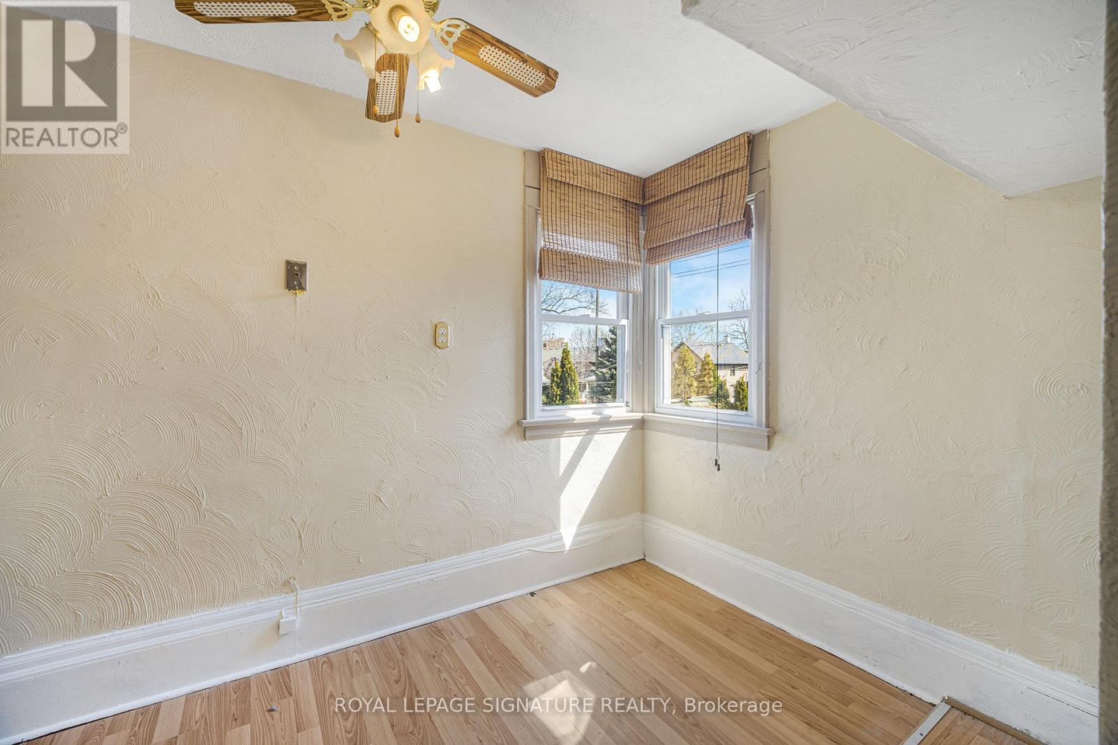 141 York Street, St. Catharines, Ontario  L2R 6E8 - Photo 25 - X12987546