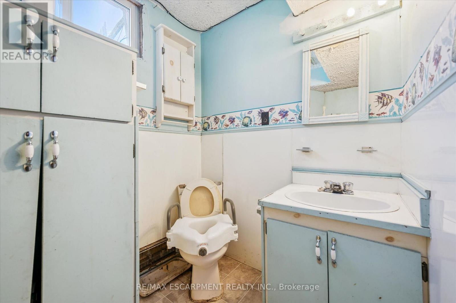 215 King Street, Minto, Ontario  N0G 2P0 - Photo 41 - X12987554