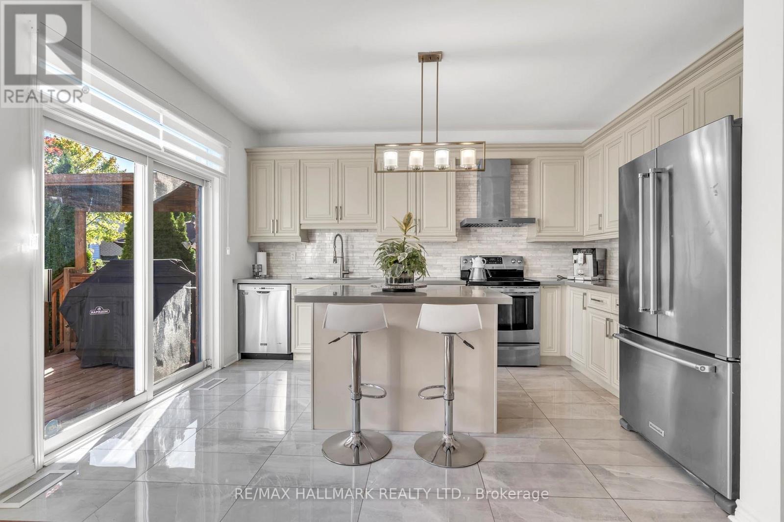 21 Brooks Avenue, Aurora, Ontario  L4H 0K4 - Photo 20 - N12987578