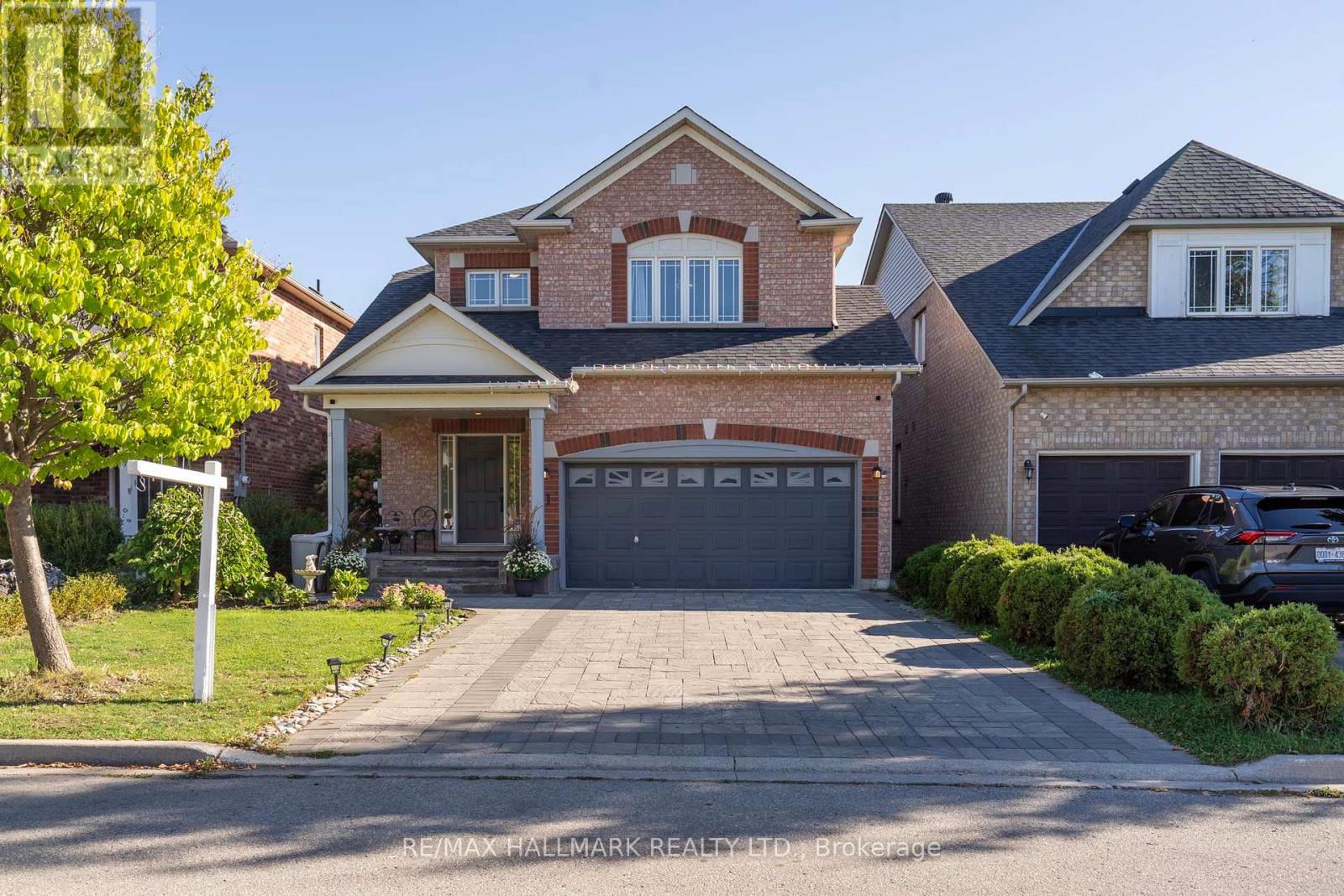 21 Brooks Avenue, Aurora, Ontario  L4H 0K4 - Photo 3 - N12987578