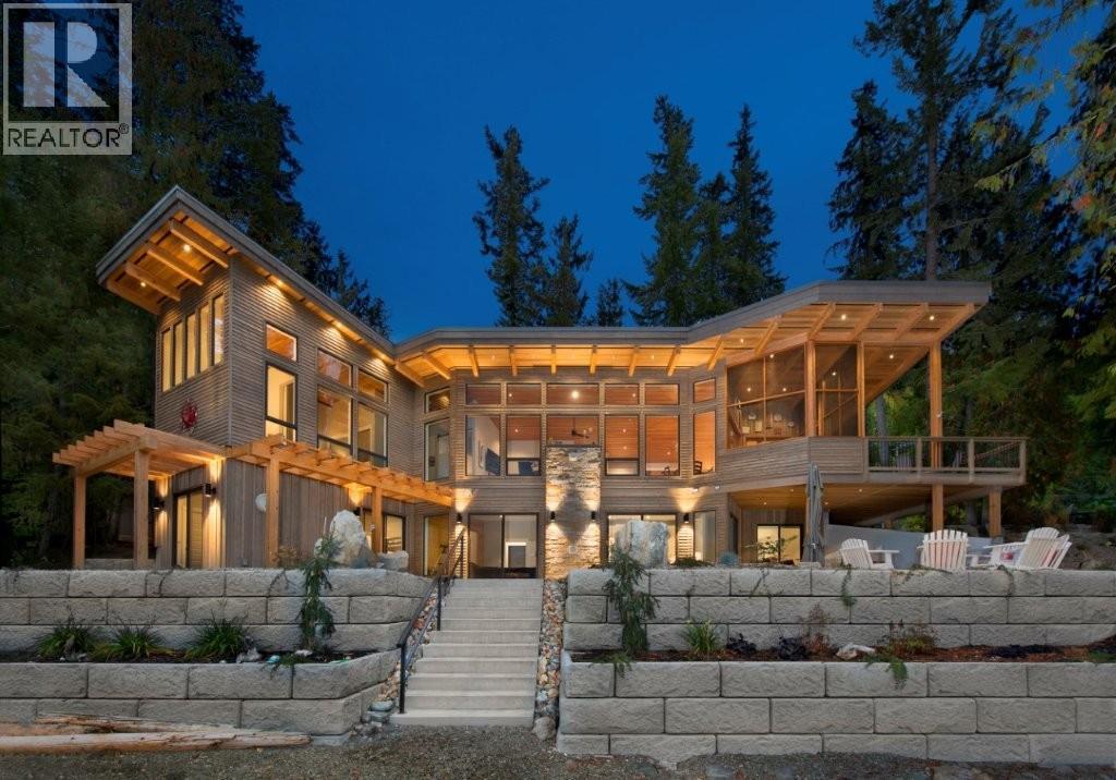 4125 Eagle Bay Road, Eagle Bay, British Columbia
