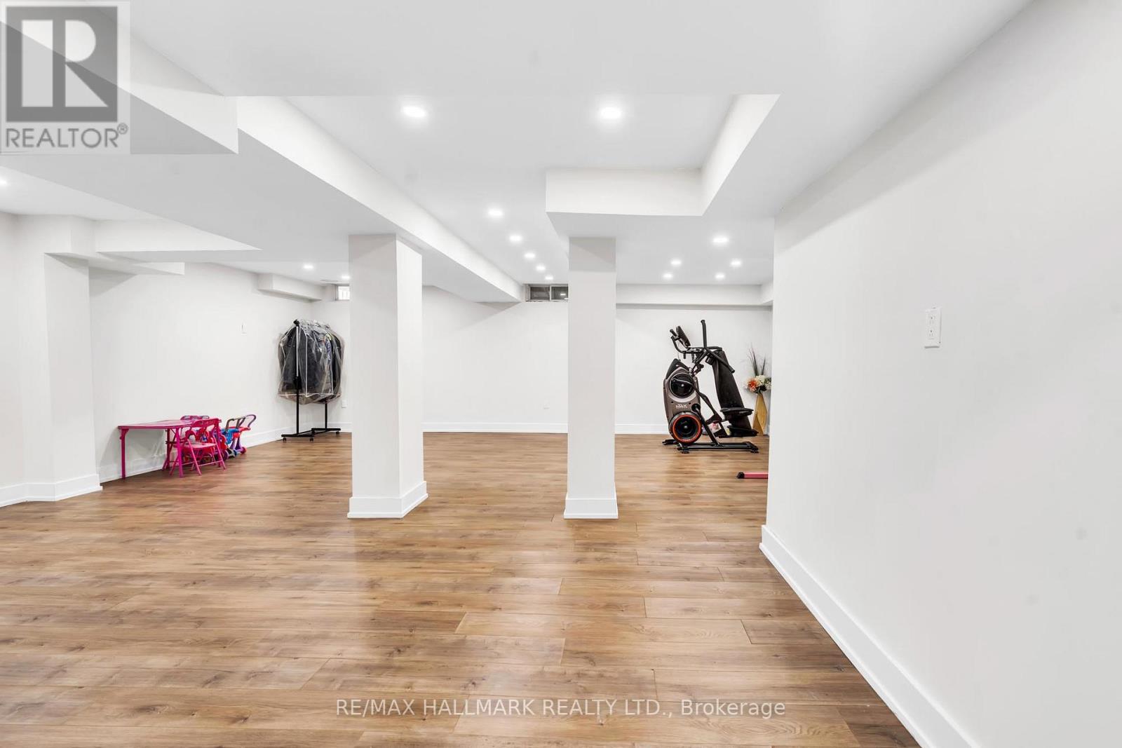 21 Brooks Avenue, Aurora, Ontario  L4H 0K4 - Photo 42 - N12987578