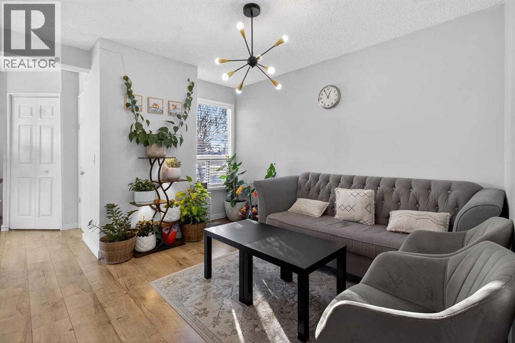 77 Summerfield Road SE, Airdrie, Alberta  T4B 1X8 - Photo 2 - A2291518