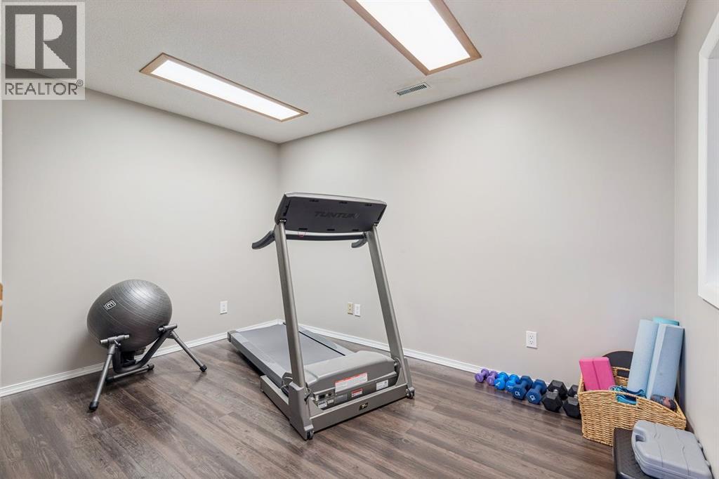 931 Parkwood Drive SE, Calgary, Alberta  T2J 3W9 - Photo 31 - A2299763