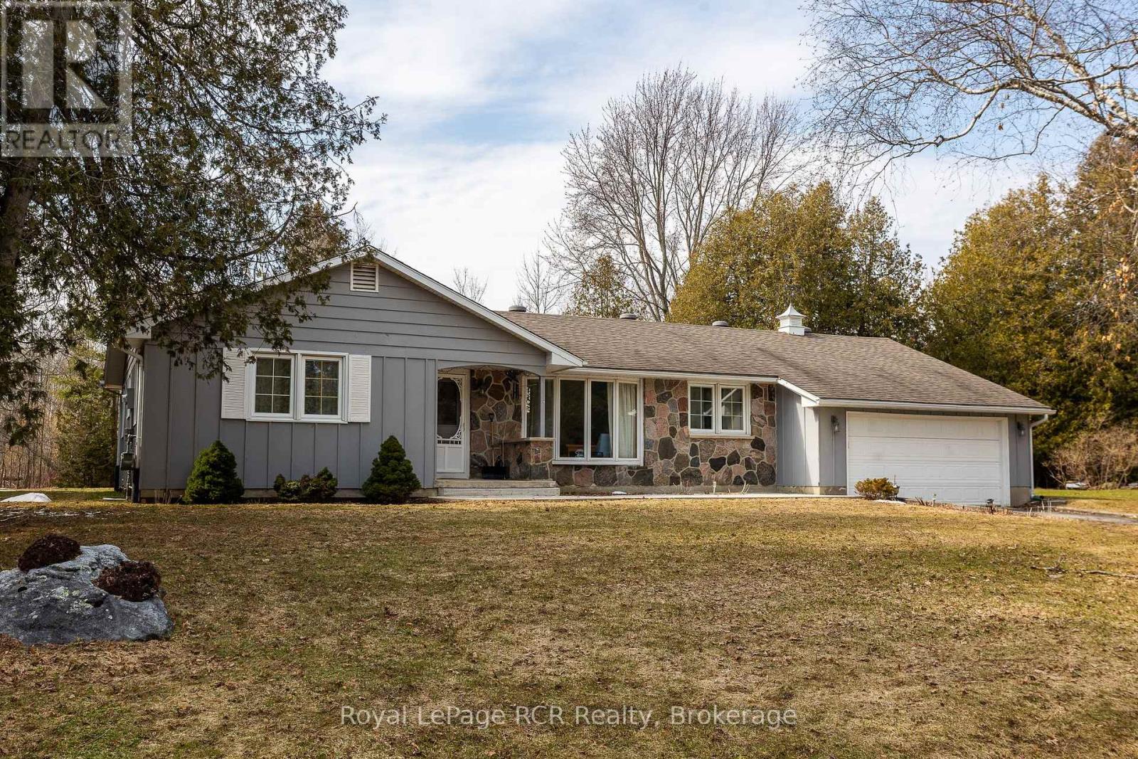 406 Balmy Beach Road, Georgian Bluffs, Ontario  N4K 5N4 - Photo 2 - X12981798