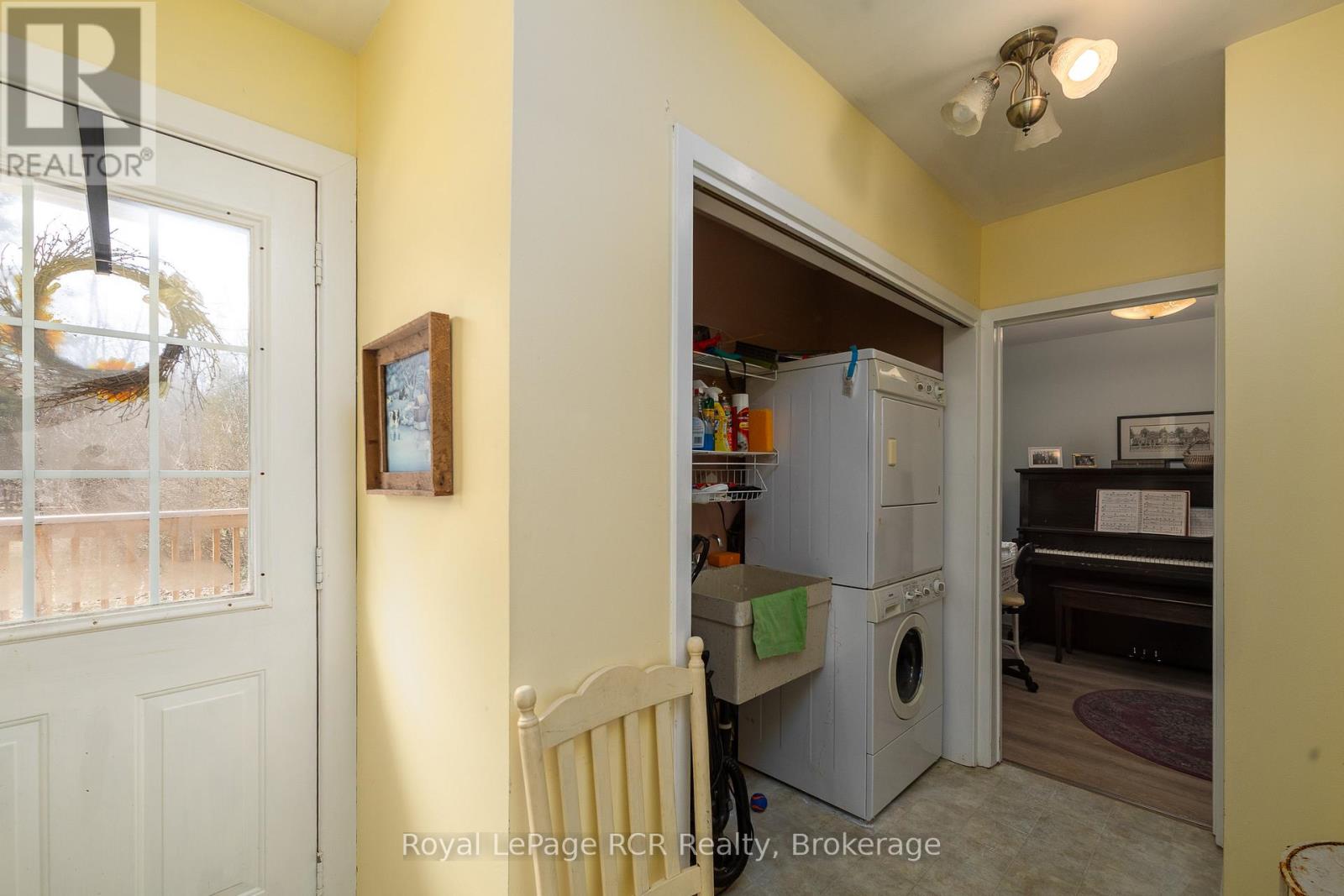 406 Balmy Beach Road, Georgian Bluffs, Ontario  N4K 5N4 - Photo 26 - X12981798