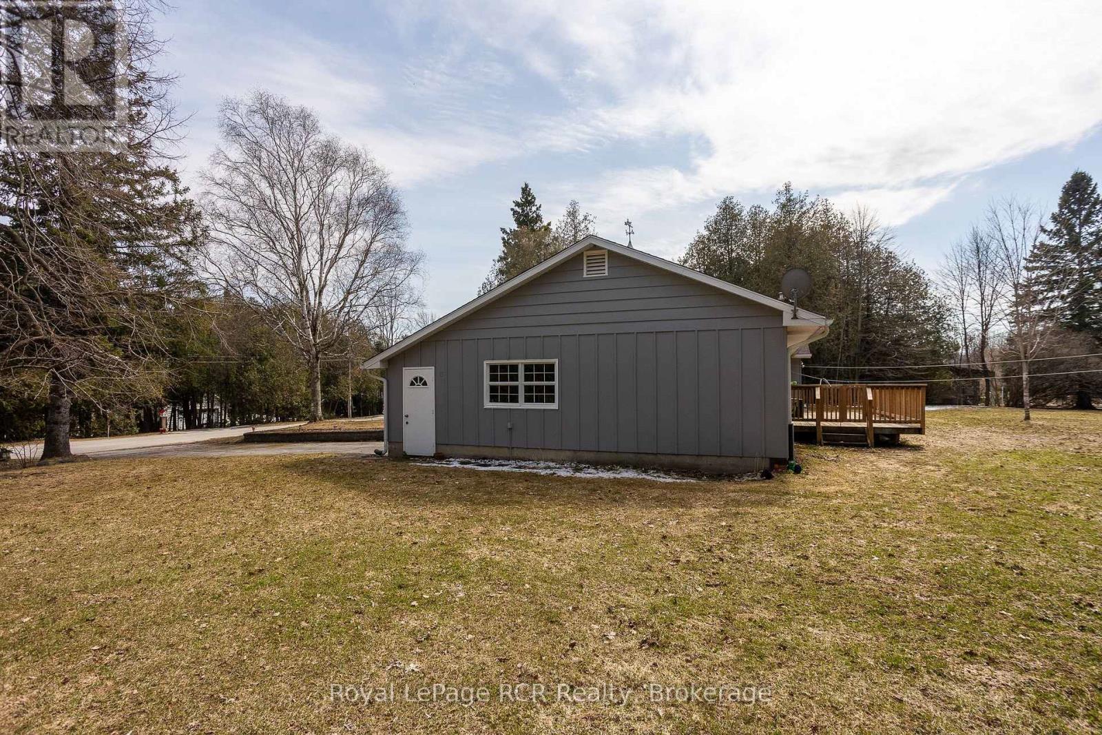 406 Balmy Beach Road, Georgian Bluffs, Ontario  N4K 5N4 - Photo 44 - X12981798