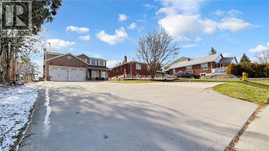 330 Guelph Avenue, Cambridge, Ontario  N3C 2V3 - Photo 4 - 40819875