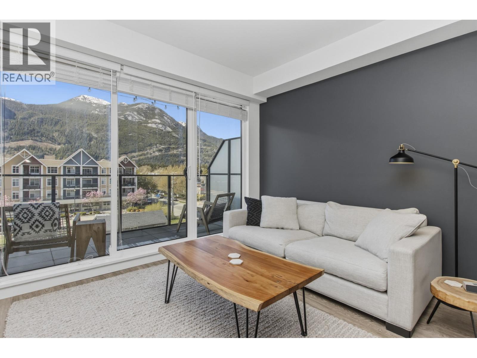 417 37881 Cleveland Avenue, Squamish, British Columbia  V8B 0Z7 - Photo 3 - R3099667