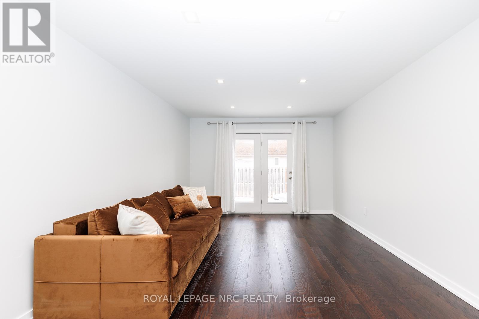 4a Wood Street, St. Catharines, Ontario  L2N 2A9 - Photo 10 - X12908476