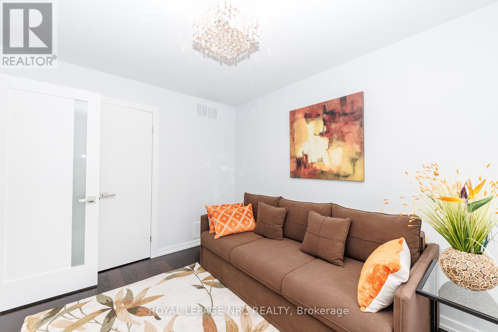 4a Wood Street, St. Catharines, Ontario  L2N 2A9 - Photo 12 - X12908476