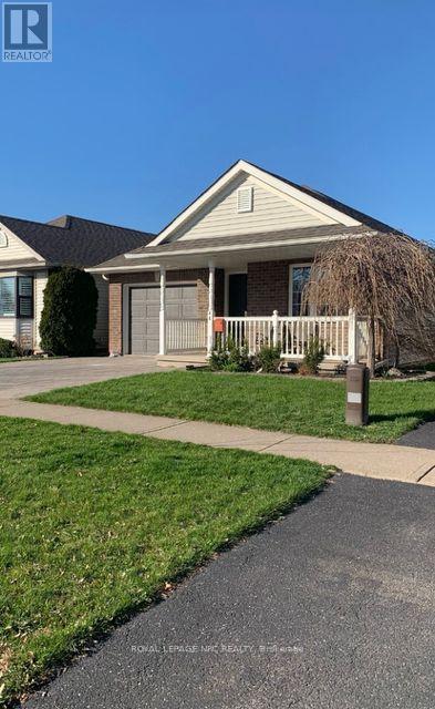 4a Wood Street, St. Catharines, Ontario  L2N 2A9 - Photo 2 - X12908476