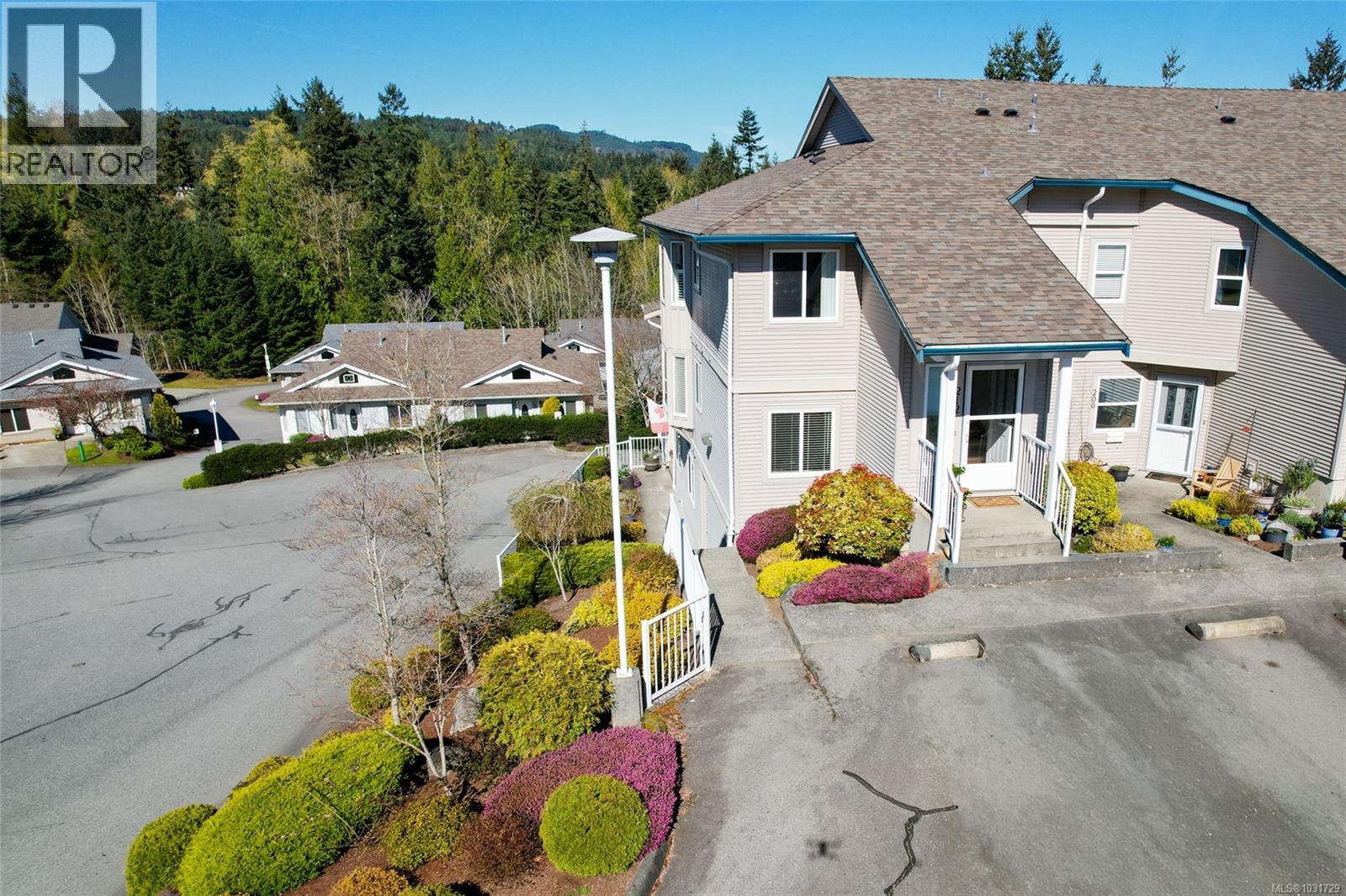 212 1150 Walkem Rd, Ladysmith, British Columbia  V9G 1S1 - Photo 2 - 1031729