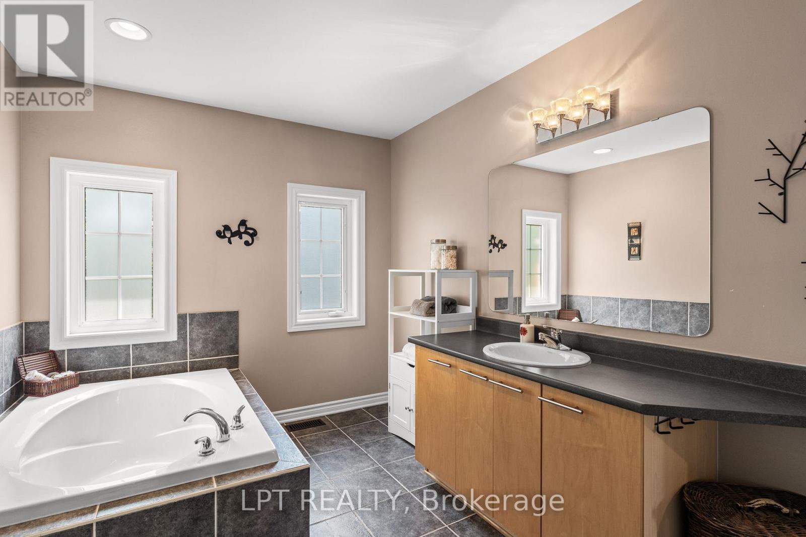 485 Grey Seal Circle, Ottawa, Ontario  K1V 2H7 - Photo 27 - X12987644