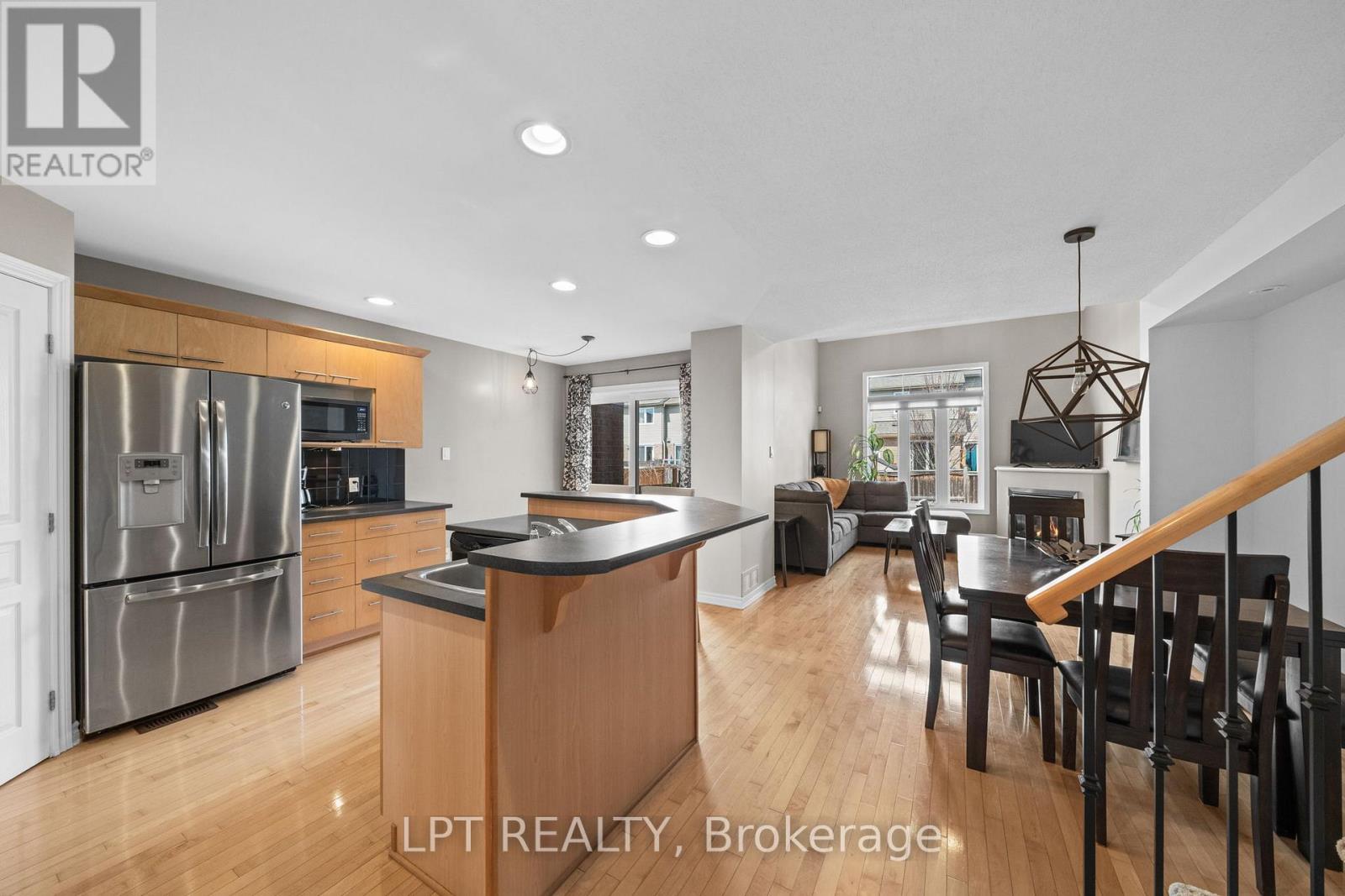 485 Grey Seal Circle, Ottawa, Ontario  K1V 2H7 - Photo 7 - X12987644