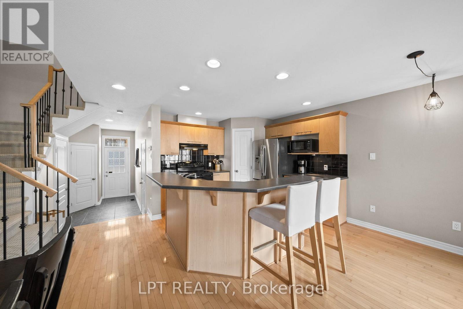 485 Grey Seal Circle, Ottawa, Ontario  K1V 2H7 - Photo 8 - X12987644