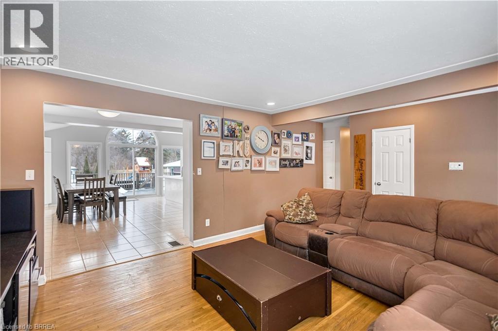 453 Glancaster Road, Glanbrook, Ontario  L0R 1W0 - Photo 8 - 40805396