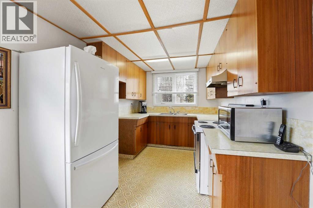 69 Wright Avenue, Red Deer, Alberta  T4N 5X5 - Photo 4 - A2300103