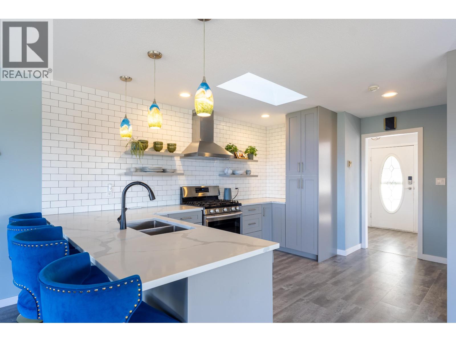 5007 Laurel Avenue, Sechelt, British Columbia  V7Z 0B9 - Photo 12 - R3110122