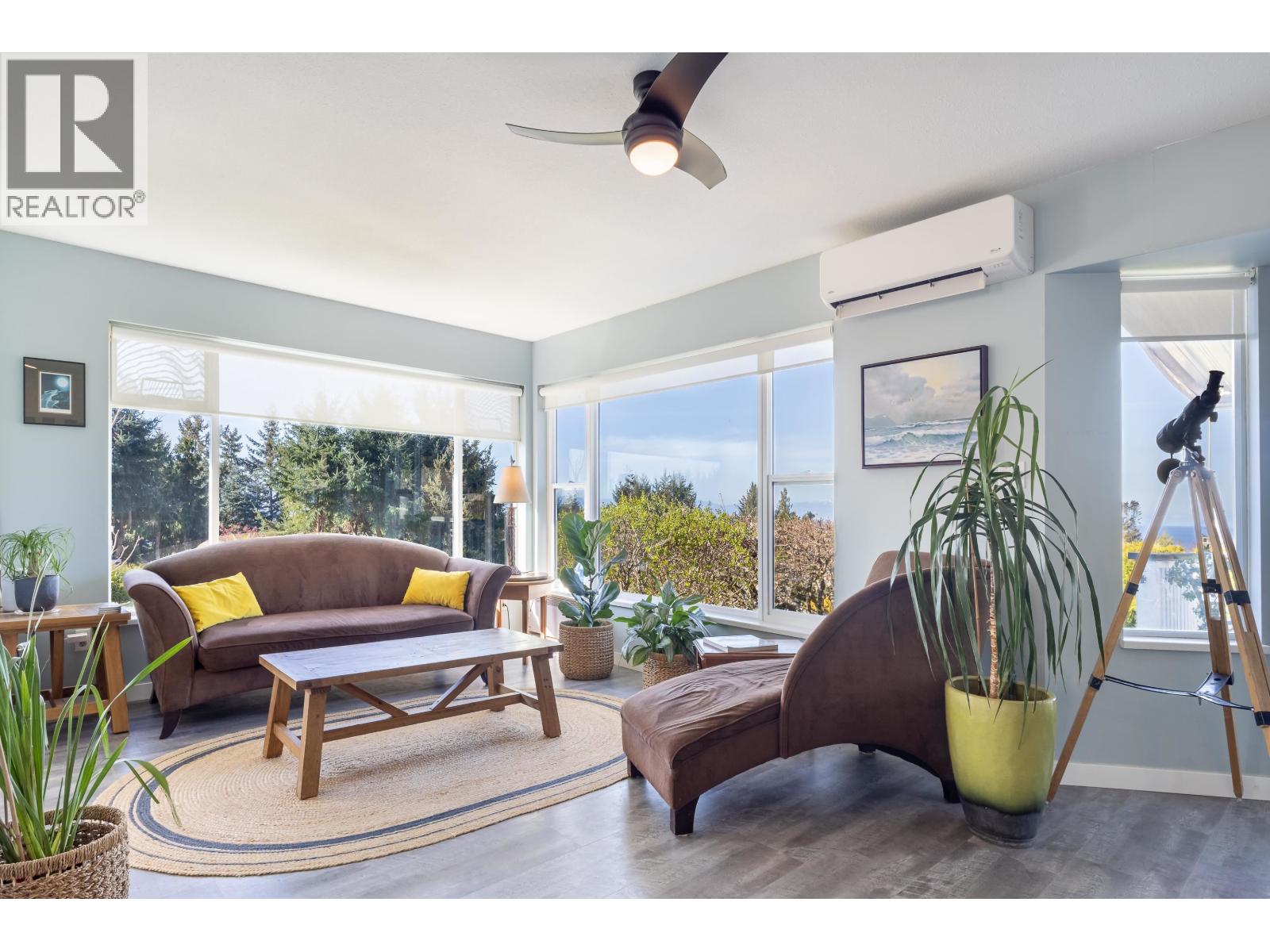 5007 Laurel Avenue, Sechelt, British Columbia  V7Z 0B9 - Photo 9 - R3110122