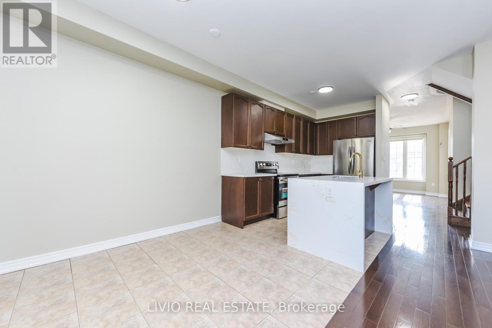 48 Bonnie Braes Drive, Brampton, Ontario  L6Y 0Y5 - Photo 17 - W12987036