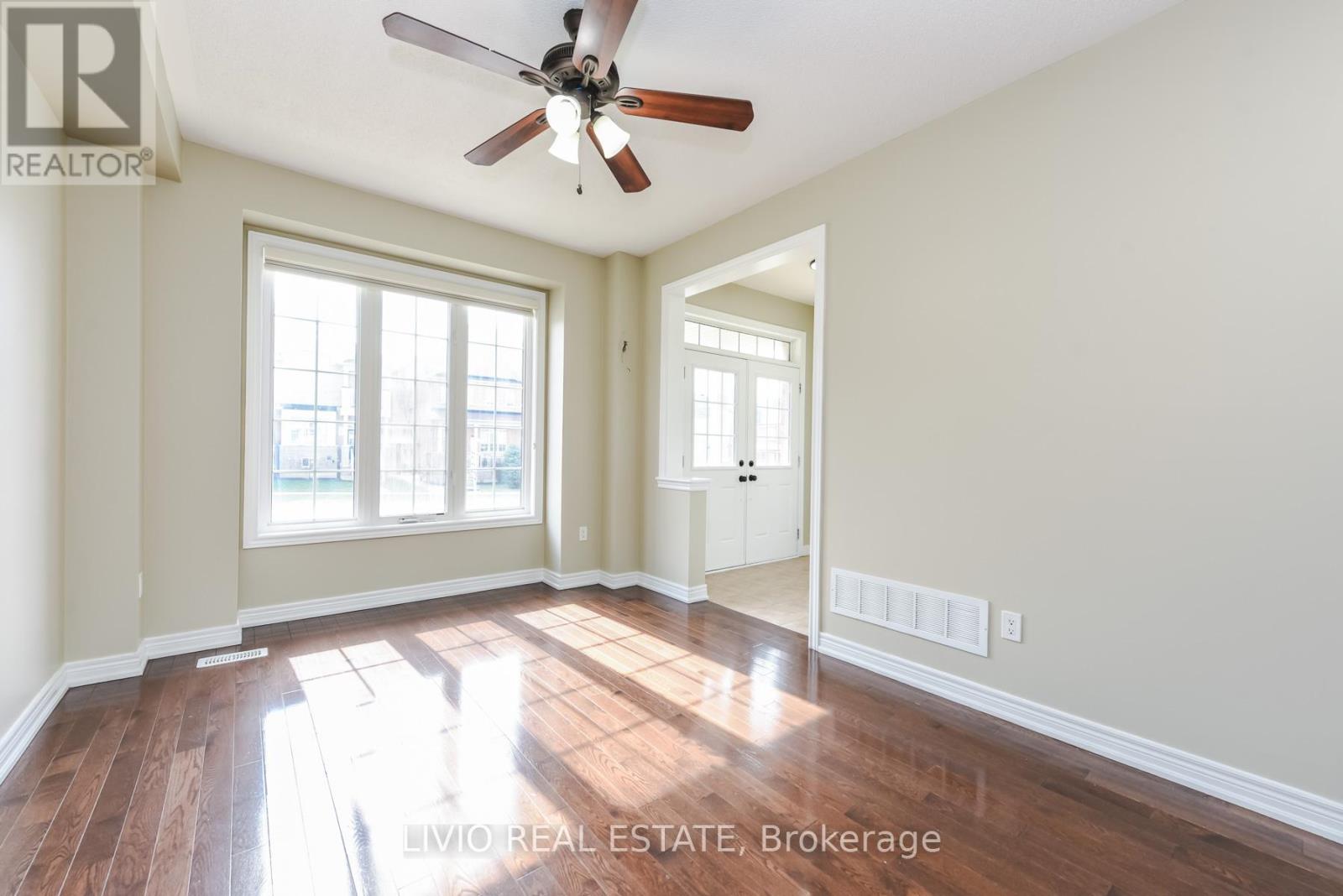 48 Bonnie Braes Drive, Brampton, Ontario  L6Y 0Y5 - Photo 11 - W12987036