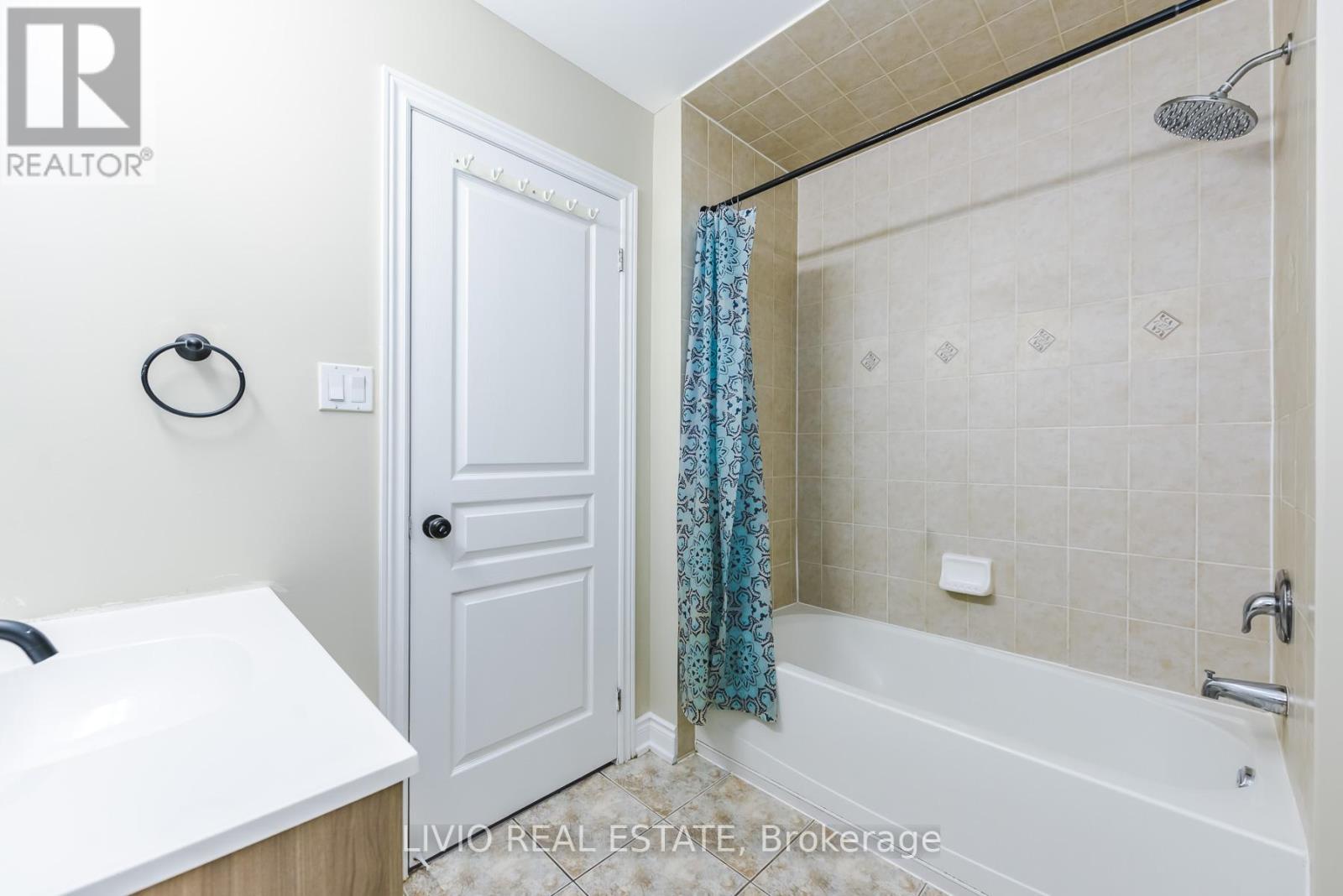 48 Bonnie Braes Drive, Brampton, Ontario  L6Y 0Y5 - Photo 31 - W12987036