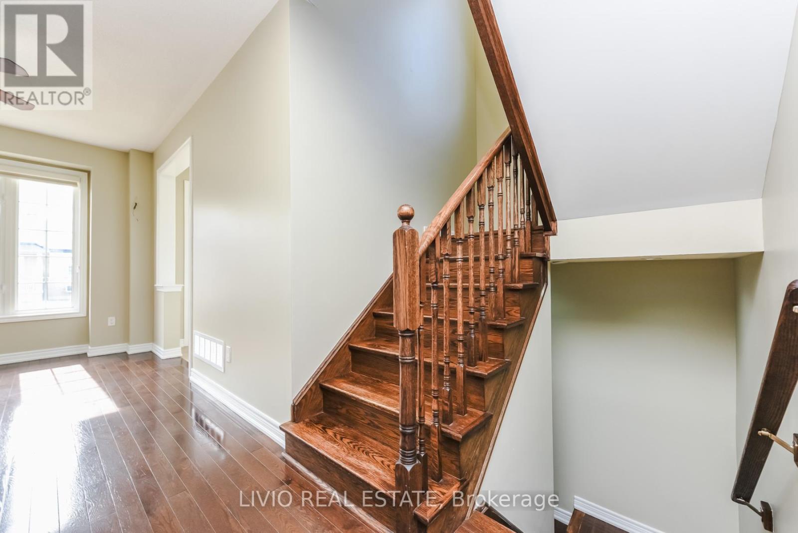 48 Bonnie Braes Drive, Brampton, Ontario  L6Y 0Y5 - Photo 14 - W12987036