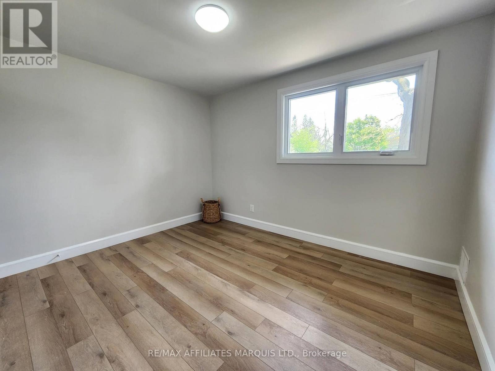 1409 Leonard Avenue, Cornwall, Ontario K6J 1M9 - Photo 12 - X12844368