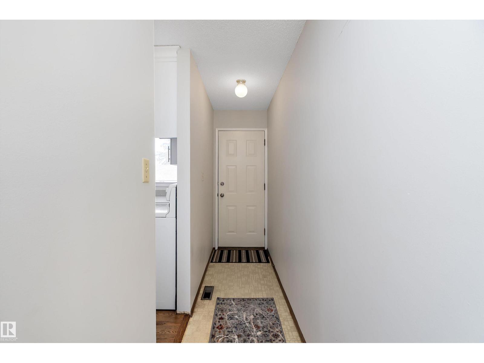 6736 31a Av Nw, Edmonton, Alberta  T6K 1M5 - Photo 15 - E4481906