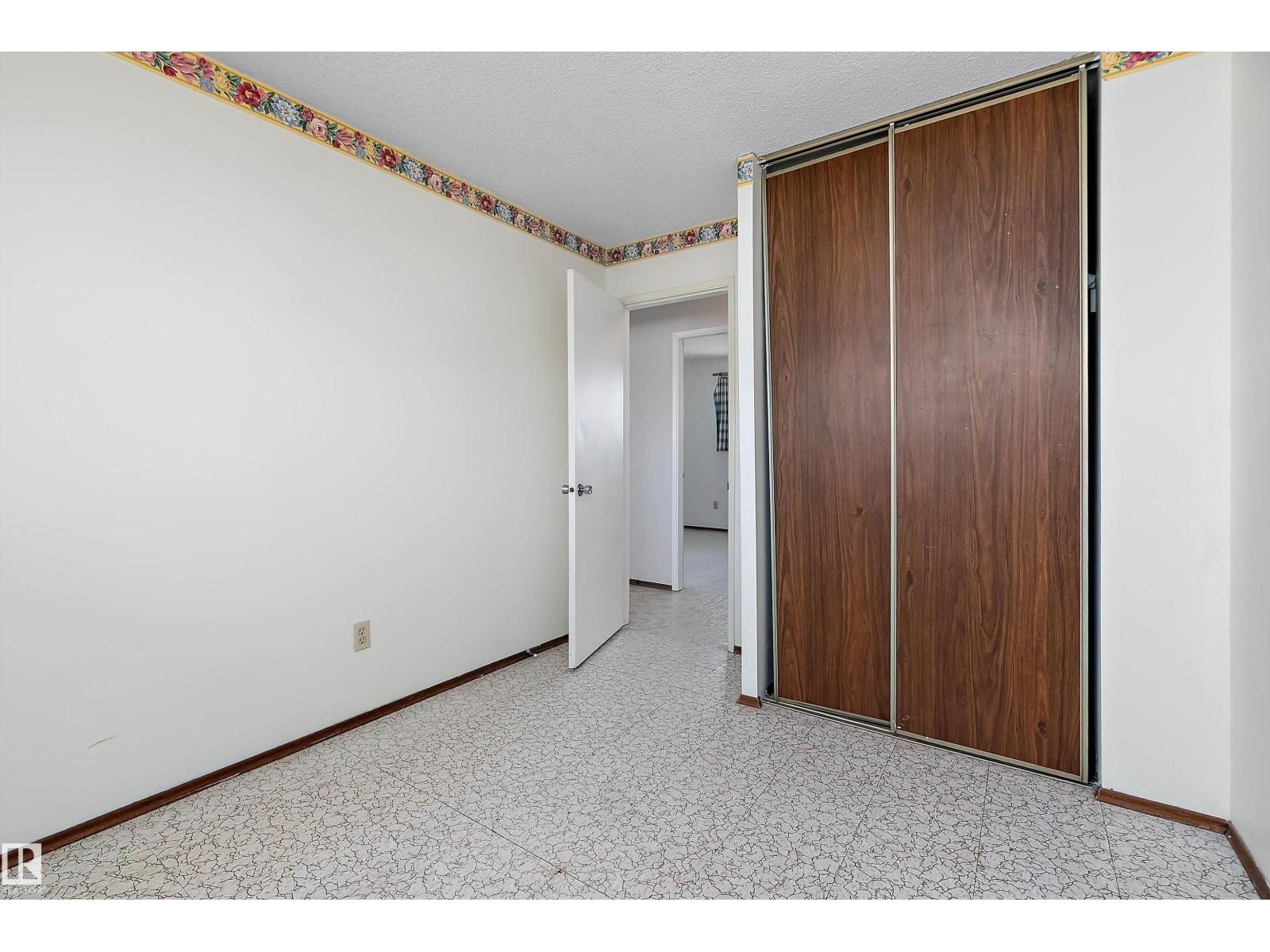 6736 31a Av Nw, Edmonton, Alberta  T6K 1M5 - Photo 17 - E4481906