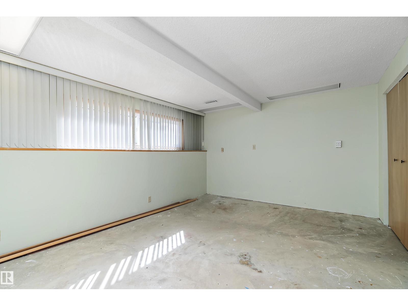 6736 31a Av Nw, Edmonton, Alberta  T6K 1M5 - Photo 28 - E4481906