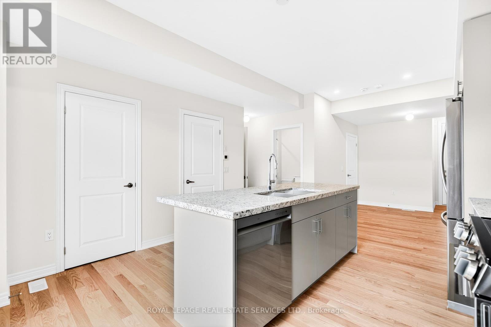 Unit 2 - 3207 Sixth Line, Oakville, Ontario  L6H 0V8 - Photo 15 - W12987636
