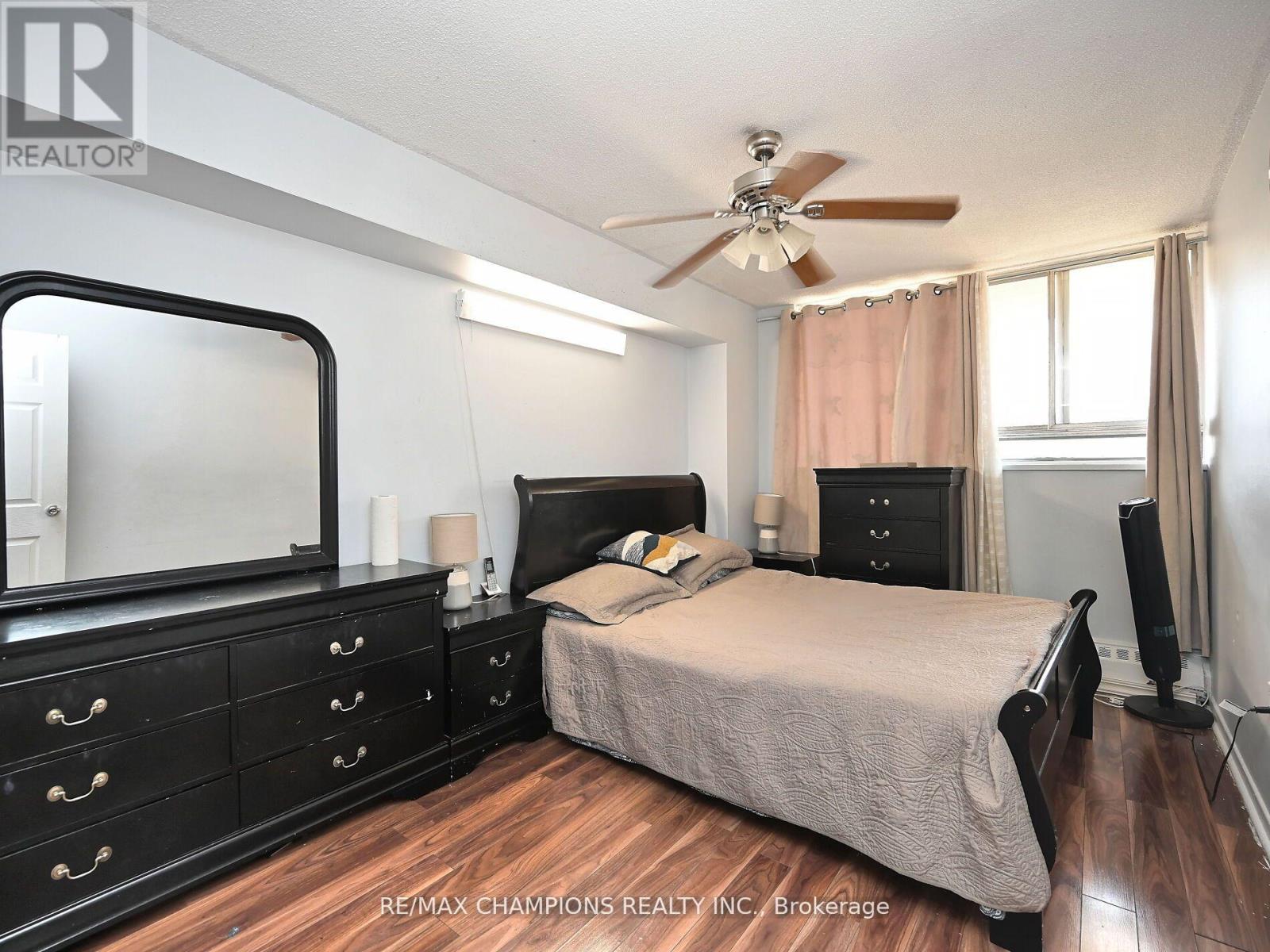 112 - 1050 Stainton Drive E, Mississauga, Ontario  L5C 2T7 - Photo 14 - W12987640