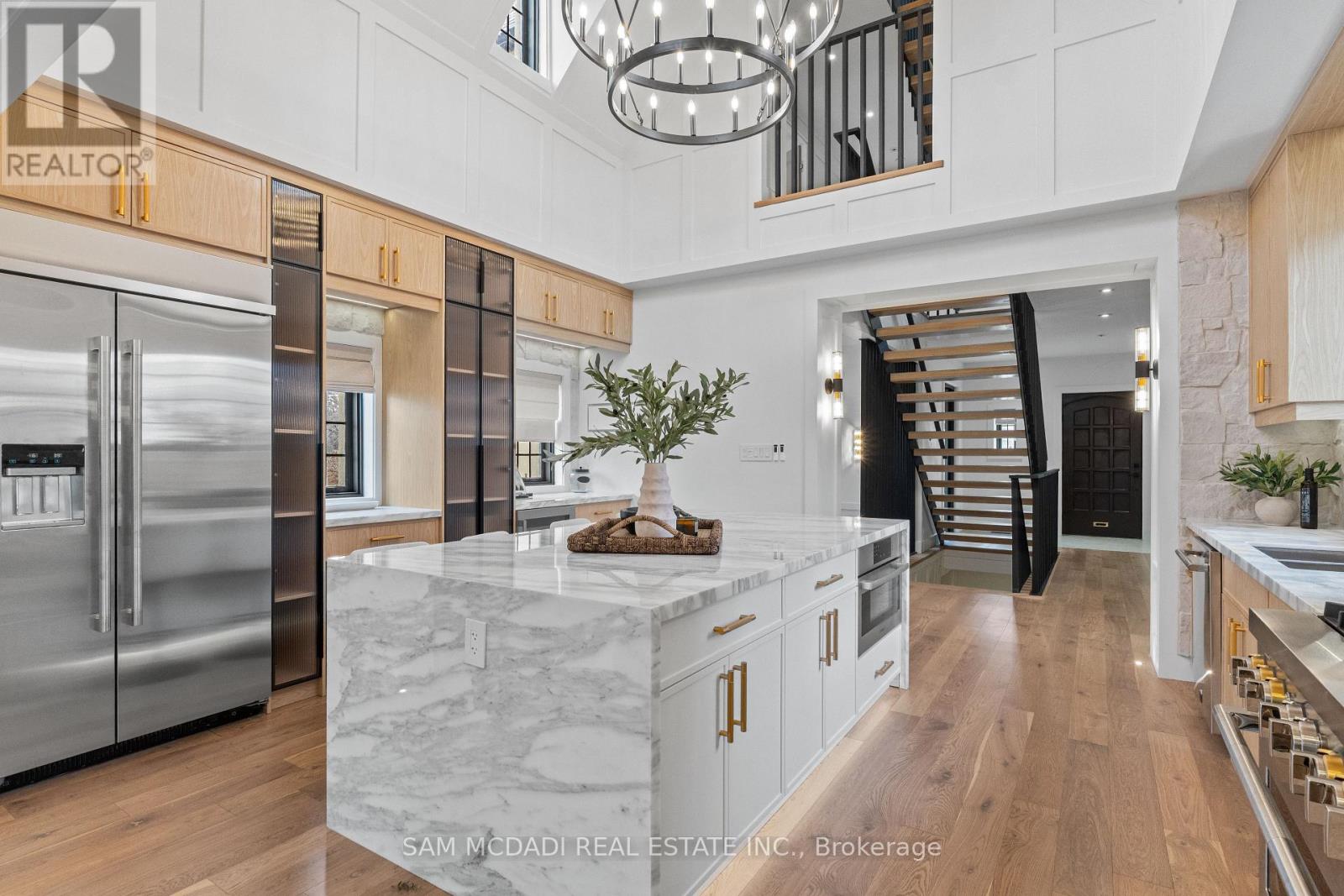 977 Unsworth Avenue, Burlington, Ontario  L7T 1R2 - Photo 11 - W12987642