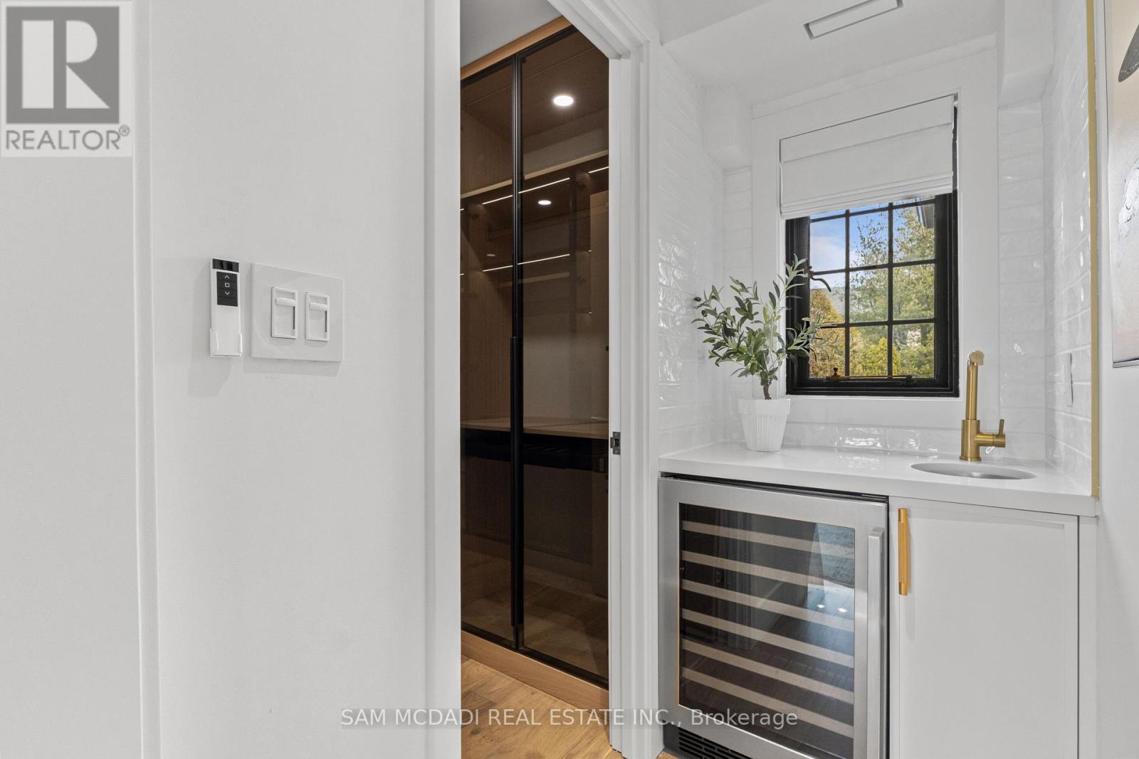 977 Unsworth Avenue, Burlington, Ontario  L7T 1R2 - Photo 24 - W12987642