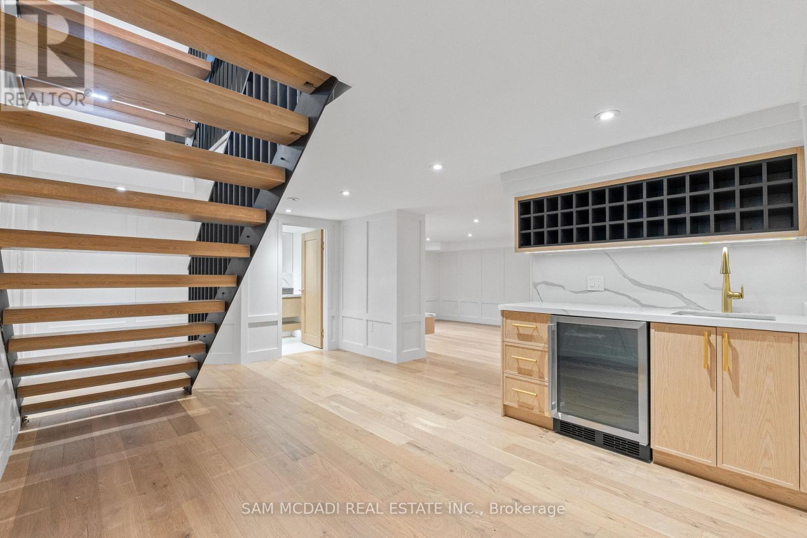 977 Unsworth Avenue, Burlington, Ontario  L7T 1R2 - Photo 40 - W12987642